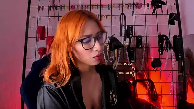 Snapshot of charrlotte_quinn chatting on 13, 2, 2025 charrlotte quinn online show from 13, 2, 2025