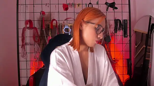 Snapshot of charrlotte_quinn chatting on 19, 2, 2025 charrlotte quinn online show from 19, 2, 2025