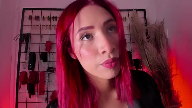 Snapshot of charrlotte_quinn chatting on 9, 10, 2025 charrlotte quinn online show from 9, 10, 2025