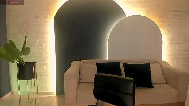 MollySundersX online show from 4, 12, 2025