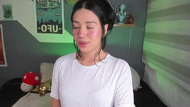 Snapshot of MiaaRose chatting on 4, 10, 2025 MiaaRose online show from 4, 10, 2025