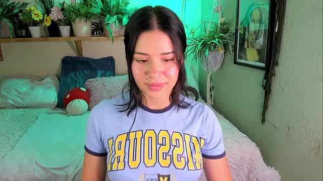 Snapshot of MiaaRose chatting on 25, 11, 2025 MiaaRose online show from 25, 11, 2025