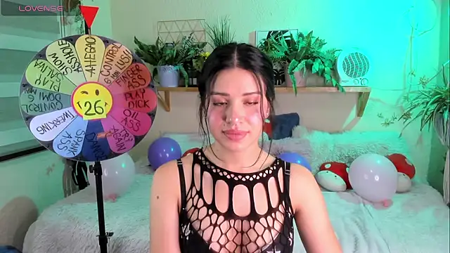 Snapshot of MiaaRose chatting on 2, 12, 2025 MiaaRose online show from 2, 12, 2025