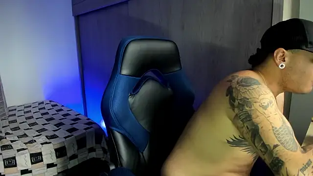 male pussy online show from 1, 2, 2026