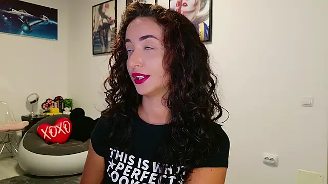 Snapshot of KatherineRyder chatting on 11, 9, 2025 KatherineRyder online show from 11, 9, 2025