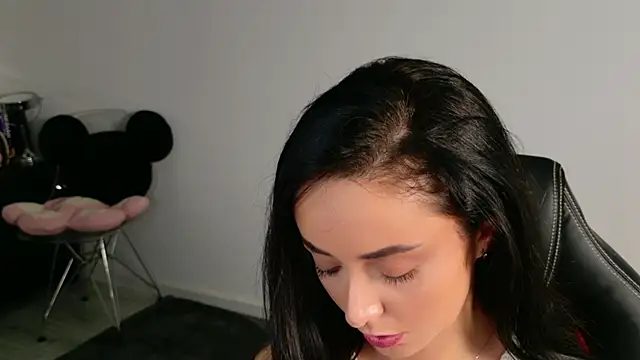 Snapshot of KatherineRyder chatting on 21, 11, 2025 KatherineRyder online show from 21, 11, 2025