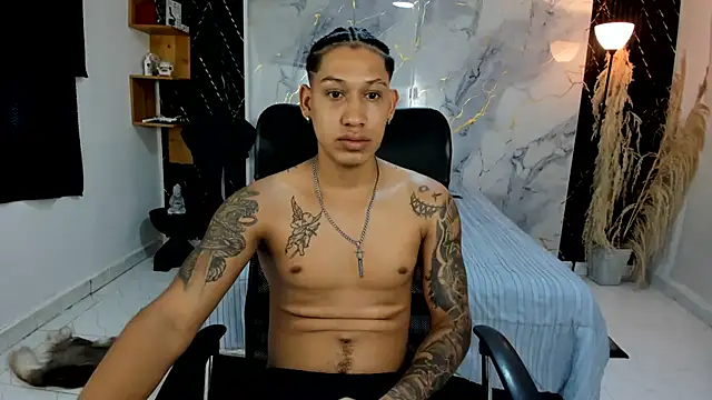 Snapshot of slim_master12 chatting on 5, 8, 2026 slim master12 online show from 5, 8, 2026