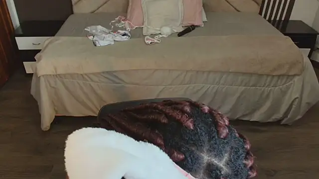 Snapshot of Raquel_jones chatting on 9, 3, 2025 Raquel jones online show from 9, 3, 2025