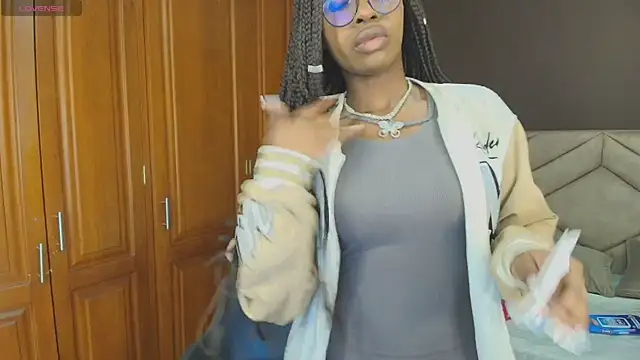 Snapshot of Raquel_jones chatting on 14, 9, 2025 Raquel jones online show from 14, 9, 2025