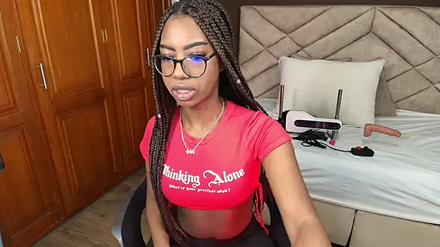 Snapshot of Raquel_jones chatting on 16, 10, 2025 Raquel jones online show from 16, 10, 2025