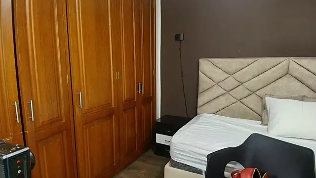 Raquel jones online show from 24, 10, 2025