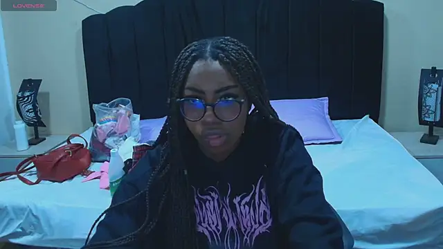 Raquel jones online show from 23, 11, 2025