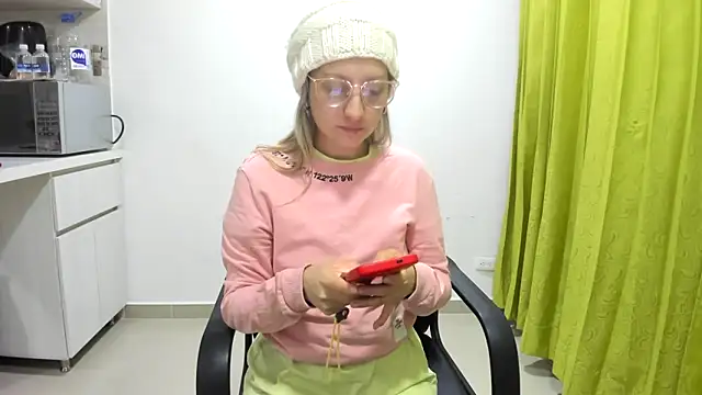 Adele johnsonn1 online show from 29, 1, 2025