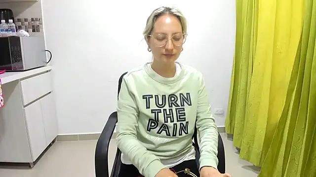 Adele johnsonn1 online show from 6, 2, 2025