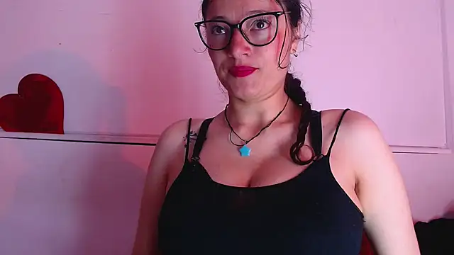 Snapshot of lunazulsj chatting on 5, 3, 2025 lunazulsj online show from 5, 3, 2025