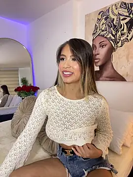  laura 02 online show from 1, 2, 2025