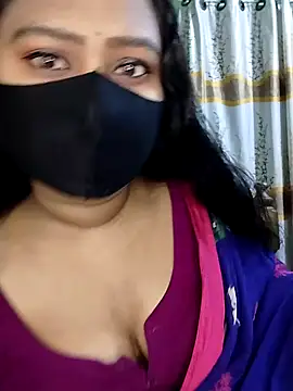 Idhika Paul online show from 4, 2, 2025