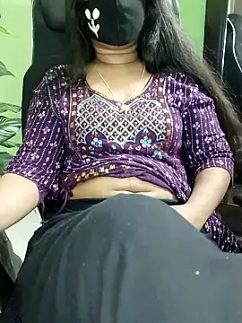 Idhika Paul online show from 25, 11, 2025