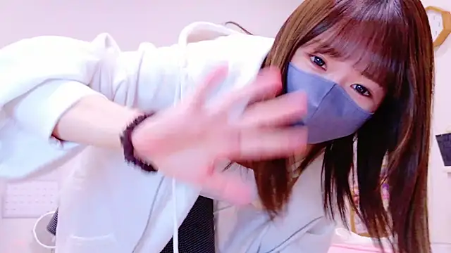 Yui-Ch online show from 3, 12, 2024