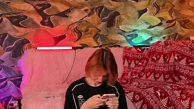 Snapshot of CrystalRey chatting on 8, 12, 2024 CrystalRey online show from 8, 12, 2024