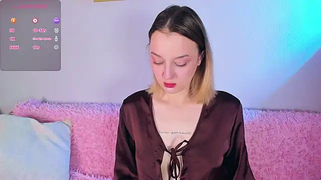 Snapshot of CrystalRey chatting on 1, 11, 2025 CrystalRey online show from 1, 11, 2025