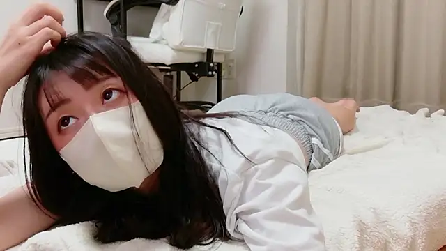Snapshot of ayu_yu_xo chatting on 18, 6, 2026 ayu yu xo online show from 18, 6, 2026