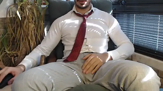 Naughtb0y online show from 18, 2, 2025