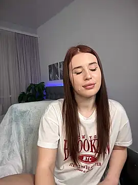 Snapshot of Milkissss chatting on 2, 3, 2025 Milkissss online show from 2, 3, 2025