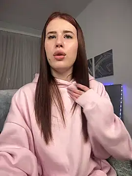 Snapshot of Milkissss chatting on 5, 3, 2025 Milkissss online show from 5, 3, 2025