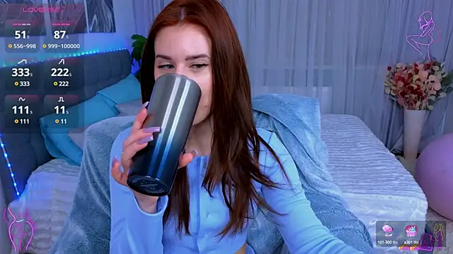 Snapshot of Milkissss chatting on 8, 3, 2025 Milkissss online show from 8, 3, 2025