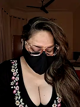 SEXY-Sardarni online show from 10, 2, 2025