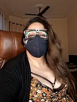SEXY-Sardarni online show from 8, 7, 2026