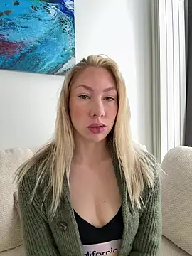 LuisaBecker online show from 24, 4, 2026