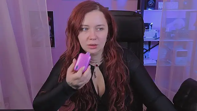 carolina elf online show from 19, 10, 2025