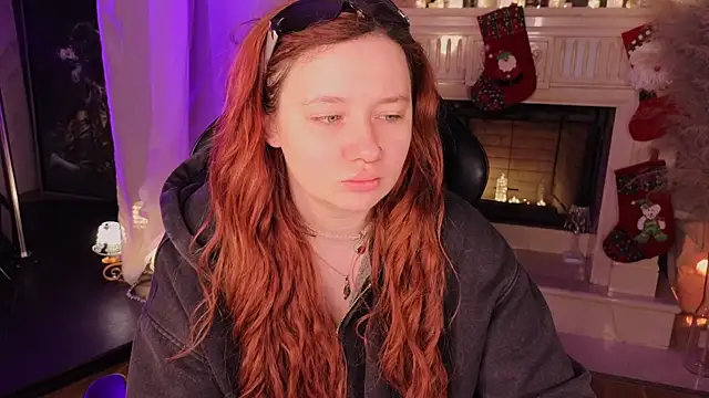 Snapshot of carolina_elf chatting on 5, 12, 2025 carolina elf online show from 5, 12, 2025