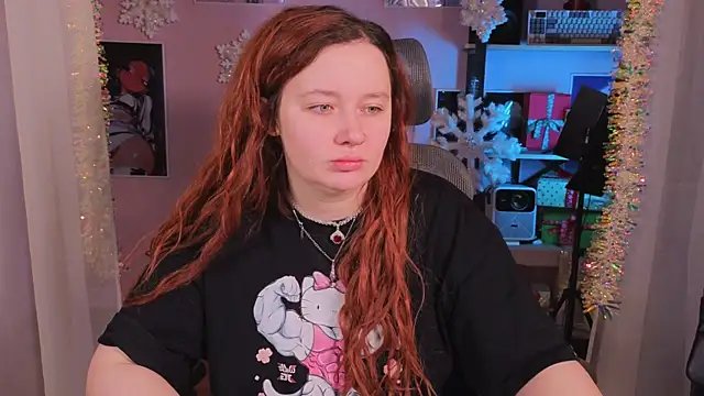 Snapshot of carolina_elf chatting on 17, 12, 2025 carolina elf online show from 17, 12, 2025