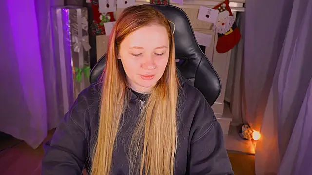 Snapshot of carolina_elf chatting on 15, 1, 2026 carolina elf online show from 15, 1, 2026