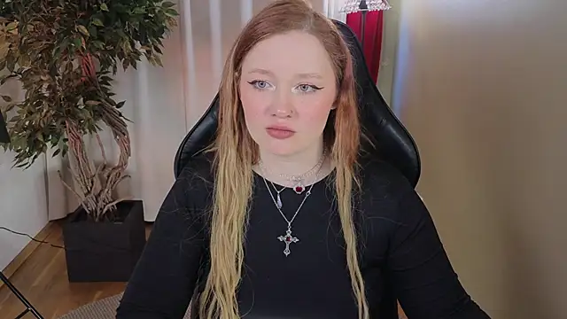 Snapshot of carolina_elf chatting on 3, 2, 2026 carolina elf online show from 3, 2, 2026