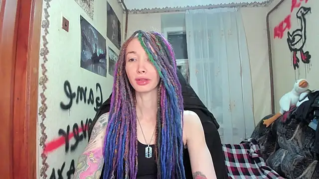 Roxy Silver online show from 7, 2, 2025