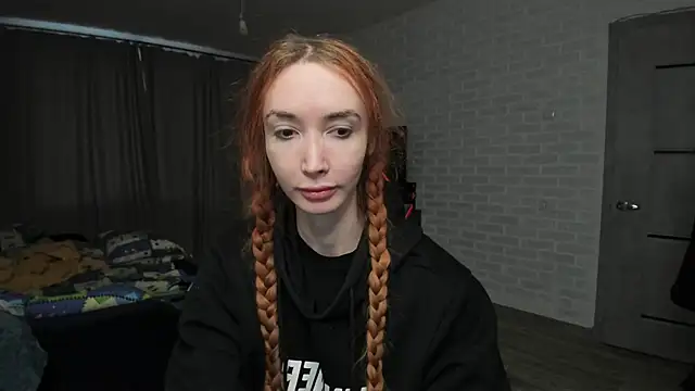 Roxy Silver online show from 26, 2, 2025