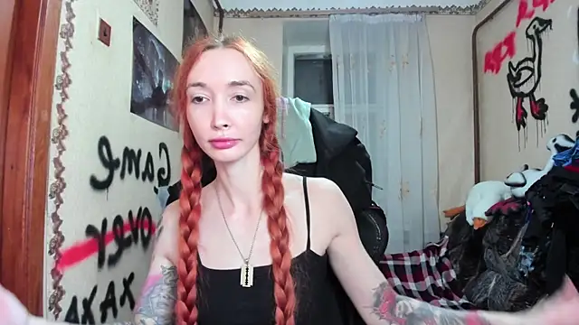 Roxy Silver online show from 11, 10, 2025