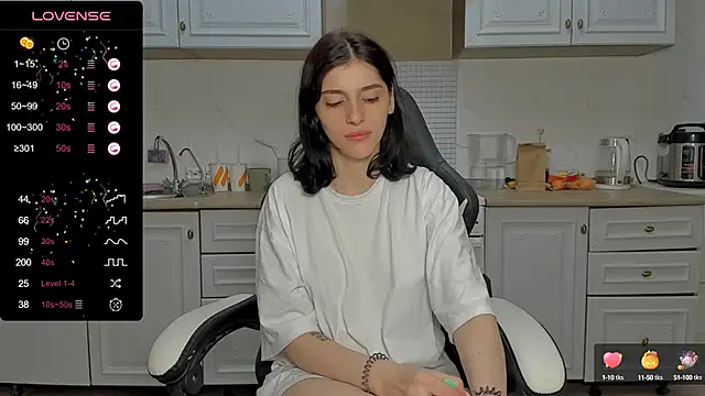 Snapshot of broosnica1 chatting on 30, 12, 2024 broosnica1 online show from 30, 12, 2024