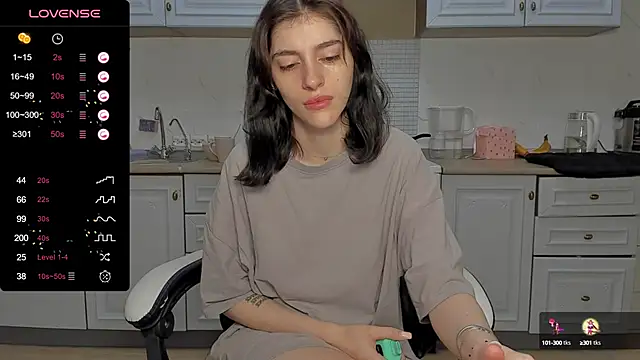 Snapshot of broosnica1 chatting on 1, 2, 2025 broosnica1 online show from 1, 2, 2025