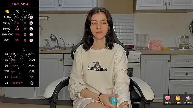 Snapshot of broosnica1 chatting on 4, 2, 2025 broosnica1 online show from 4, 2, 2025