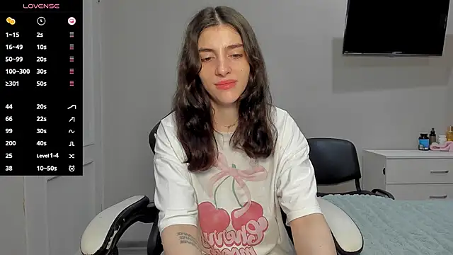 Snapshot of broosnica1 chatting on 22, 10, 2025 broosnica1 online show from 22, 10, 2025