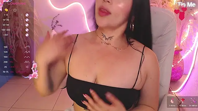 ViolettaHotLatin  online show from 1, 6, 2026