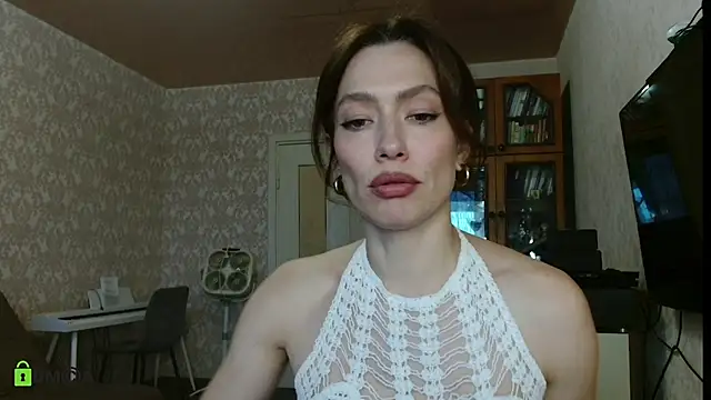 Snapshot of alicia_spicy chatting on 6, 8, 2026 alicia spicy online show from 6, 8, 2026