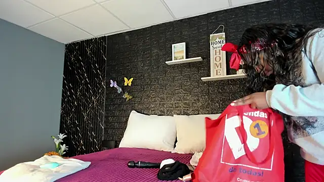Snapshot of Charlotte__Brown_ chatting on 25, 2, 2025 Charlotte Brown online show from 25, 2, 2025