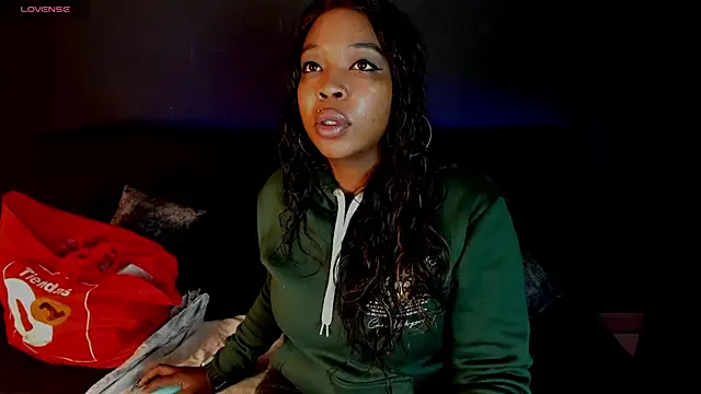 Snapshot of Charlotte__Brown_ chatting on 21, 3, 2025 Charlotte Brown online show from 21, 3, 2025