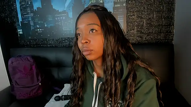 Snapshot of Charlotte__Brown_ chatting on 14, 10, 2025 Charlotte Brown online show from 14, 10, 2025